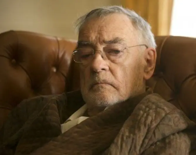 Interpret&oacute; al abuelo. El actor muri&oacute; en 2015.