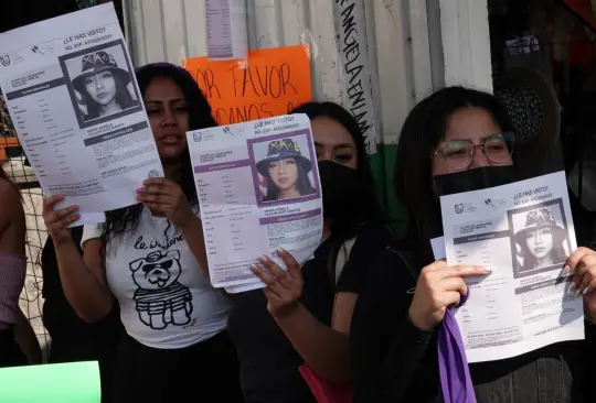 Rocío Bustamente, madre de la joven que desapareció en Indios Verdes y posteriormente fue encontrada con vida en Nezahualcóyotl, contó al diario El País que su hija sintió un piquete en el brazo cuando viajaban en el metro Hidalgo 