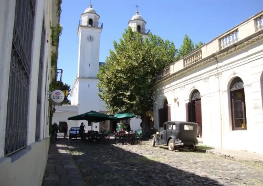 2. Uruguay | Salario m&iacute;nimo: 540 d&oacute;lares 