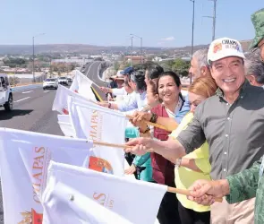 Rutilio Escandón inaugura la parte superior del doble paso a desnivel del Libramiento Norte