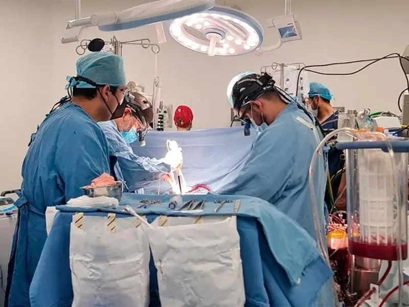 El trasplante de dos pulmones, para una misma paciente y de un solo donador, duró alrededor de seis horas Créditos: IMSS El trasplante de dos pulmones, para una misma paciente y de un solo donador, duró alrededor de seis horas Créditos: IMSS