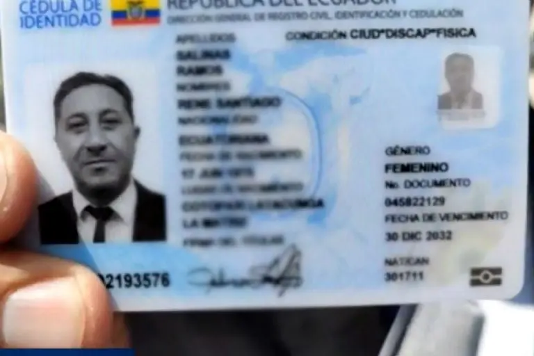 Hombre cambia de género - Tomada de video