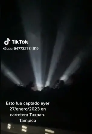 Captan luces extrañas en carretera de Tampico, video se hace viral