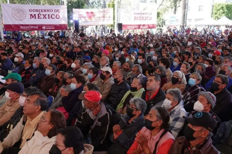 Los adultos mayores de Edomex y Coahuila recibirán el doble de pensión. Foto: Cuartoscuro.
