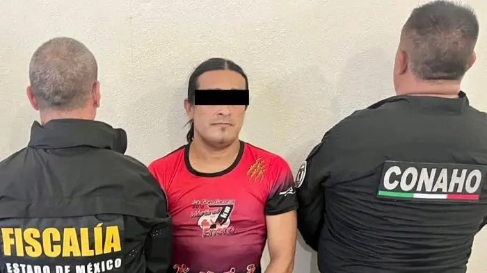 Detienen a luchador profesional por supuesta violaci&oacute;n en Ecatepec, us&oacute; gas lacrim&oacute;geno 