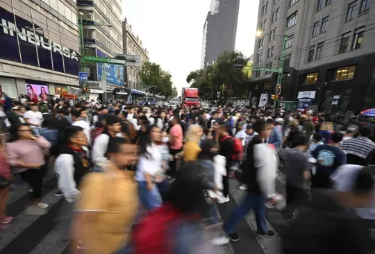 Solo un millón de mexicanos pertenecen a la llamada clase alta. Solo un millón de mexicanos pertenecen a la llamada clase alta.