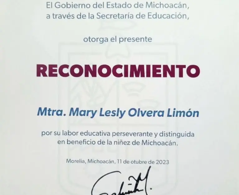 VIRAL: Atractiva maestra de primaria es premiada por videos en redes Créditos: IG