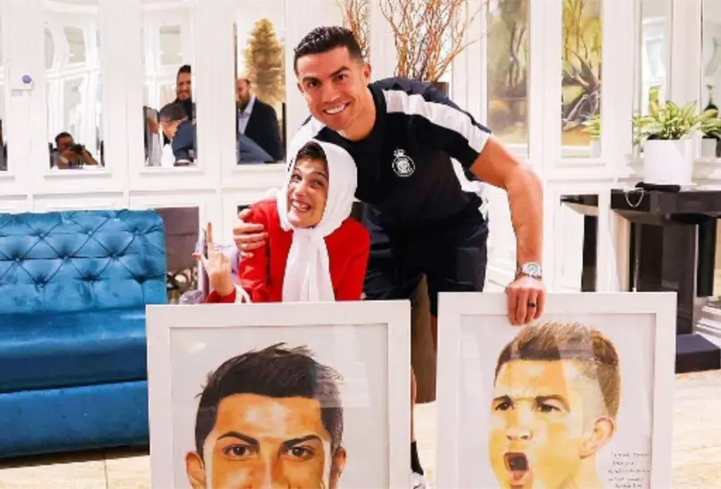 La Embajada de Irán en España desmintió que Cristiano Ronaldo, mejor conocido como "El Bicho" o "CR7" enfrente una condena de 99 latigazos en Irán La Embajada de Irán en España desmintió que Cristiano Ronaldo, mejor conocido como "El Bicho" o "CR7" enfrente una condena de 99 latigazos en Irán