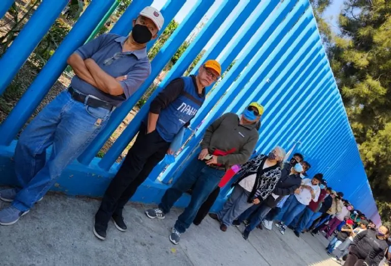 Los adultos mayores recibirán mil 500 pesos cada 15 días. Foto: Cuartoscuro.