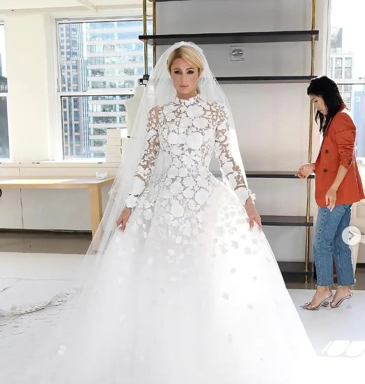 La socialit&eacute; se cas&oacute; en 2021 en Los &Aacute;ngeles y tuvo una que tambi&eacute;n dur&oacute; 3 d&iacute;as, adem&aacute;s us&oacute; 7 vestidos de novia. 