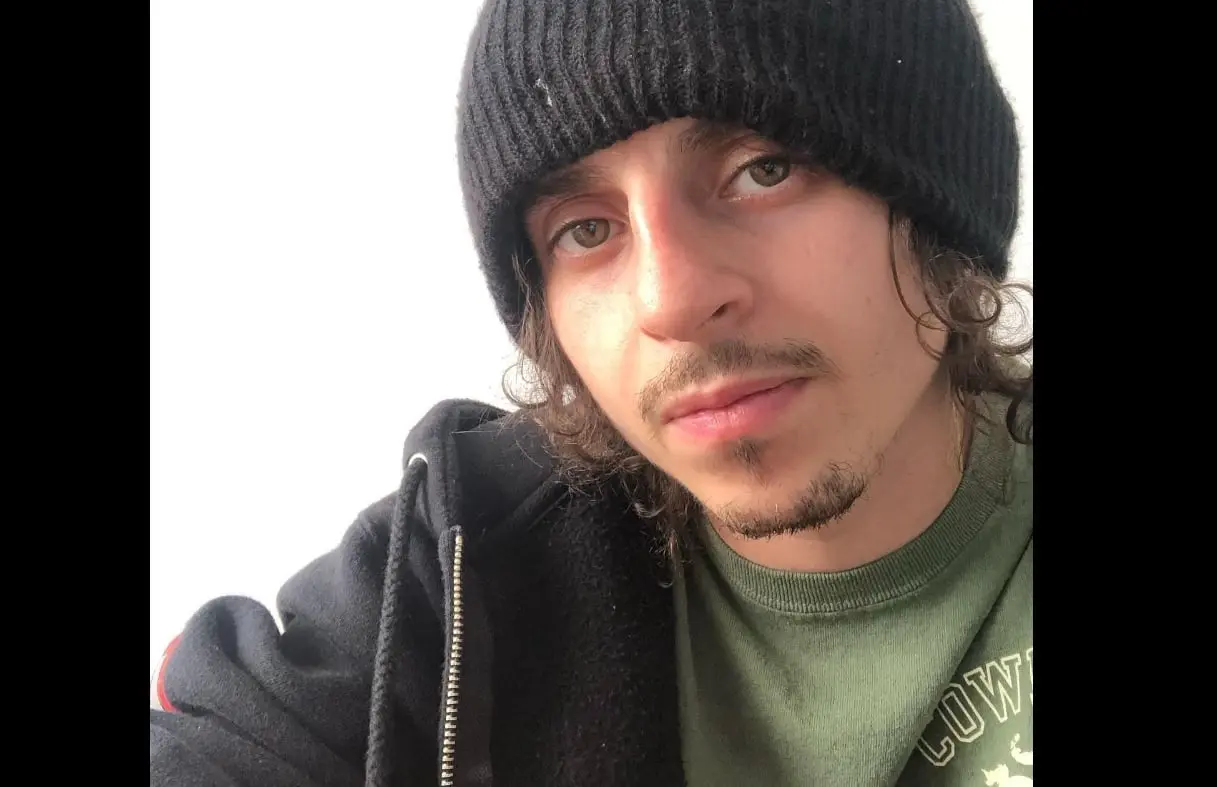 Ahora tiene 29 años, ha participado en películas como Divinity y El rey del barrio.