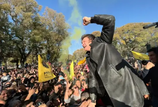 Javier Milei es el favorito para ganar las elecciones en Argentina.