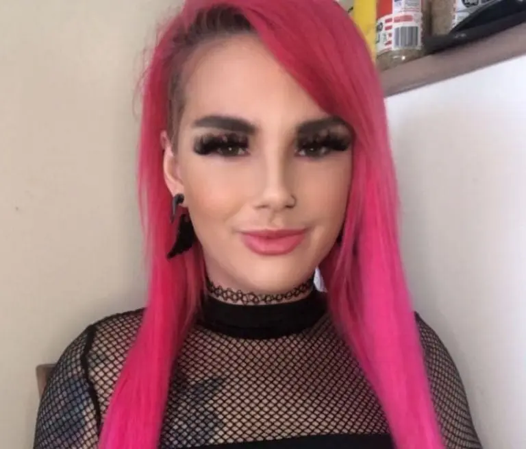 Angel Craine, mamá del niño (Facebook)