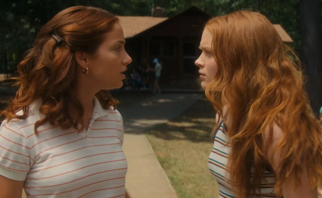 Se trata de una trilogía de películas de terror original de Neflix. La historia se desarrolla en el pueblo ficticio de Shadyside, donde cada cierto tiempo ocurren una serie de asesinatos causados por una fuerza maligna que posee a los habitantes del lugar.