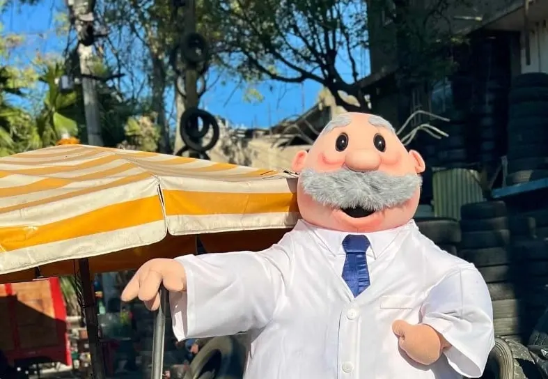 Estos son algunos fans que ha declarado su amor por los peluches de Dr. Simi.
