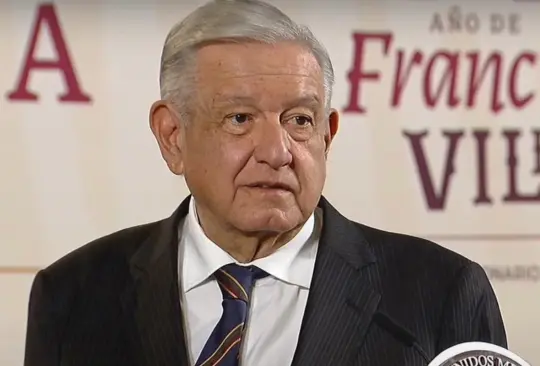 AMLO explota contra Calderón, Fox y Loret de Mola