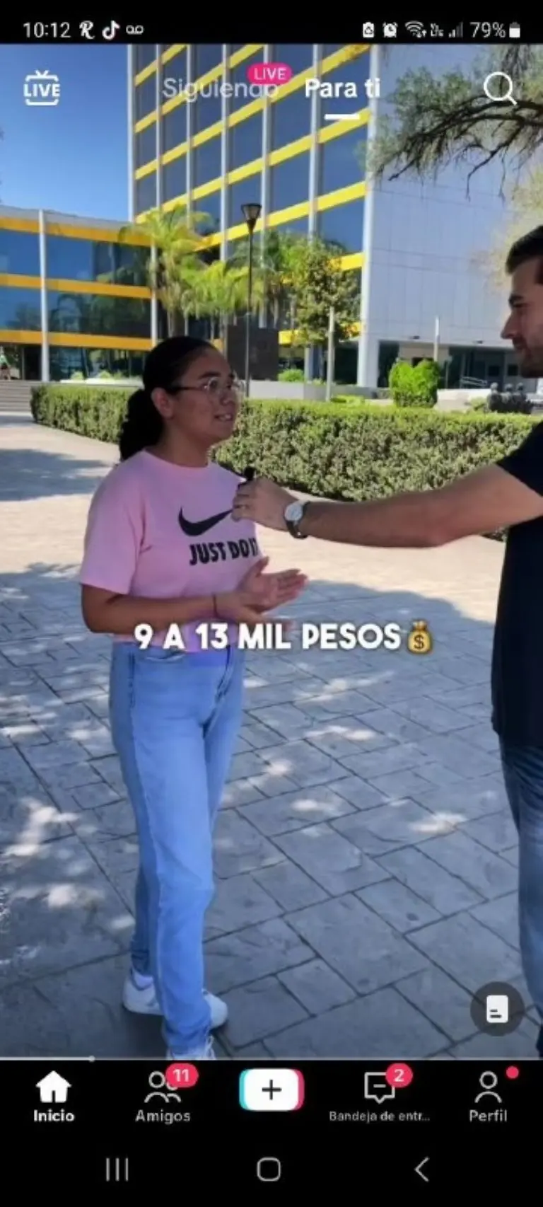 Tunden a estudiantes - Tomada de video