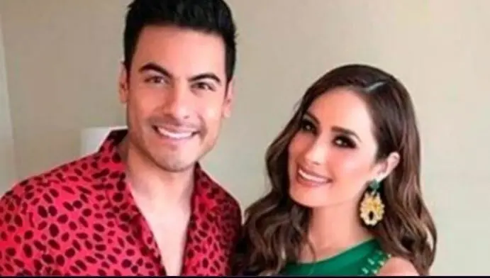 La primera edición de La Academia en México, reality show que cautivó a miles de mexicanos en 2002, se colocó en uno de los programas dominicales con más audiencia en México.La audiencia siguió con atención el desarrollo de la primera generación de jóvenes, y las posteriores, incluso los romances que surgieron entre ellos, de los cuales aquí te hacemos un recuento: