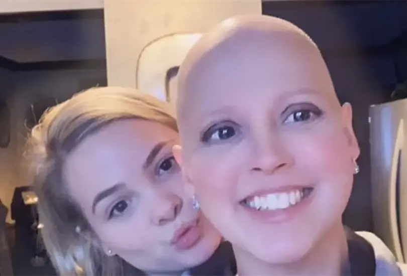 Mujer recibe la primera vacuna contra el c&aacute;ncer de mama, parece ser un &eacute;xito. 