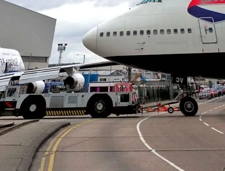 Bajan los costos de los servicios aeroportuarios: así impactará (para bien) el precio de tus boletos de avión Créditos: Especial