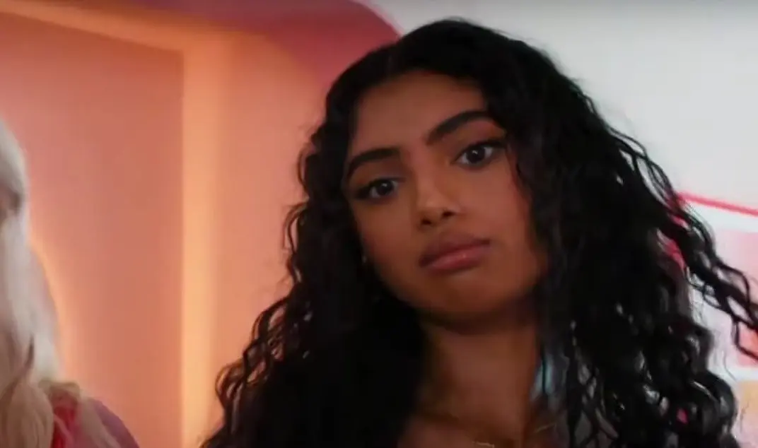 Ahora el personaje se llamar&aacute; Karen Shetty y ser&aacute; interpetado por Avantika.