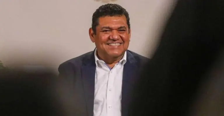 Javier May lidera encuestas en Tabasco.