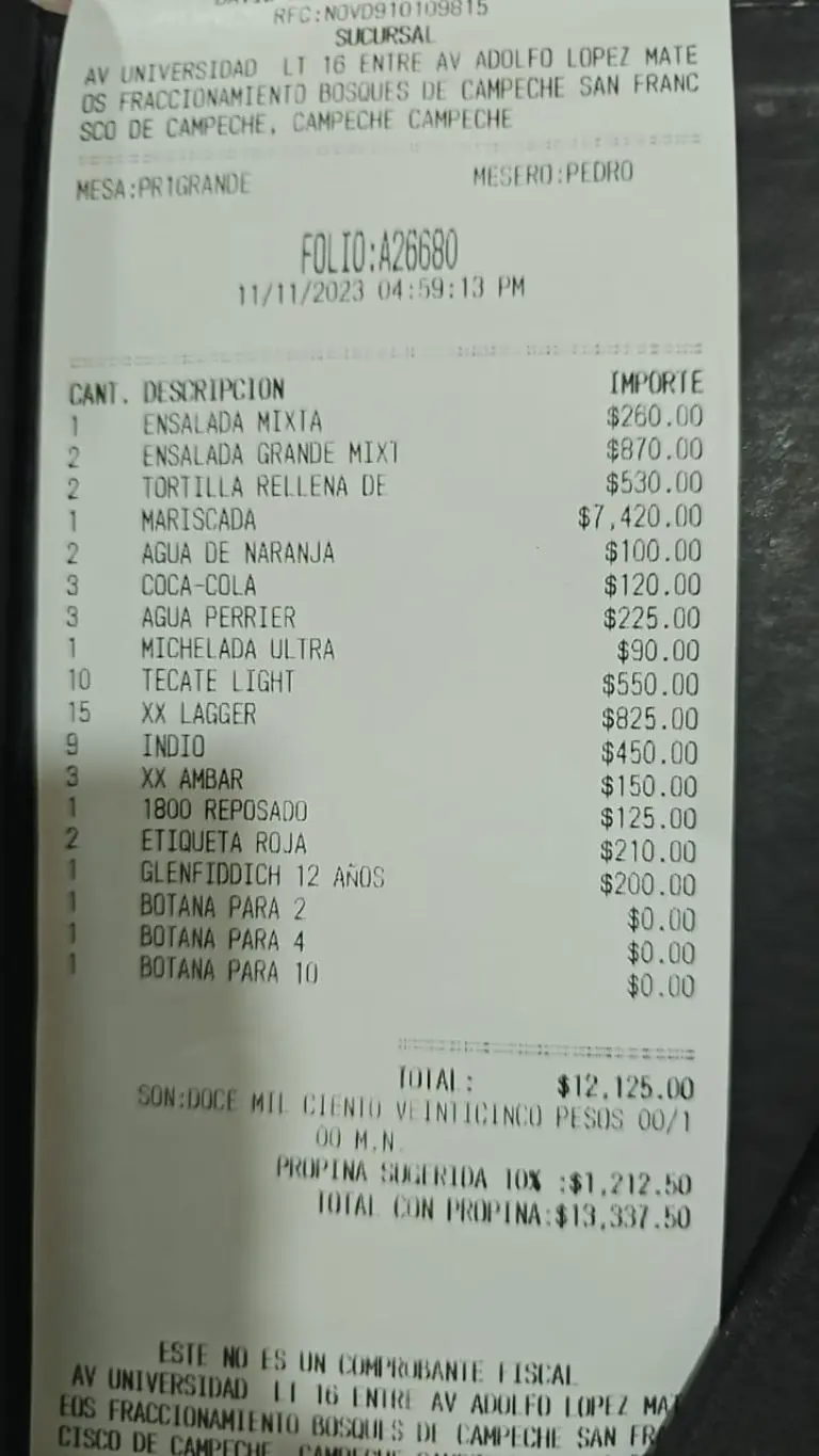 Restaurante cobra 7 mil pesos por una mariscada (Facebook)