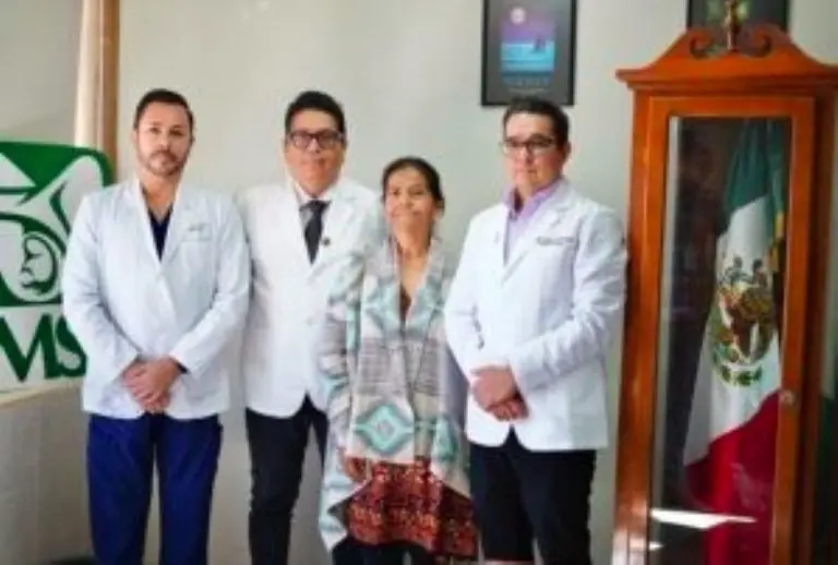 Retiran a una mujer un tumor de 21 kilos en Guanajuato Créditos: IMSS