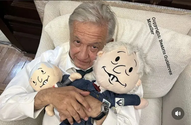 AMLO cumple 70 Años: Un recorrido por sus celebraciones presidenciales Créditos: IG Beatriz Gutierrez Müller
