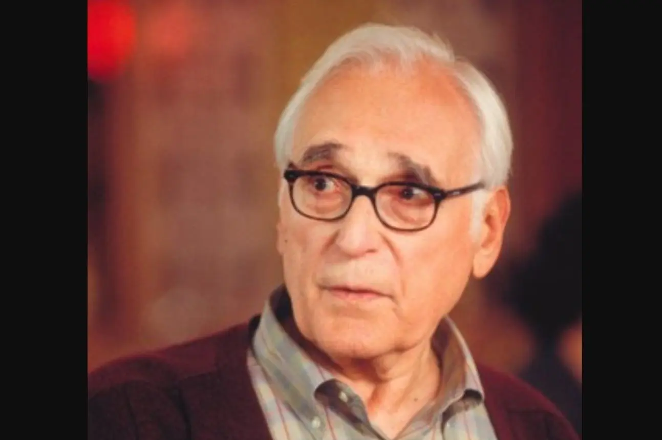 Harold Gould interpret&oacute; a Allen Coleman, el abuelo de Anna