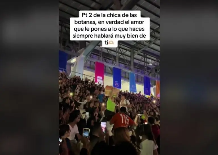 Vendedora recrea el baile de La Monja (TikTok)