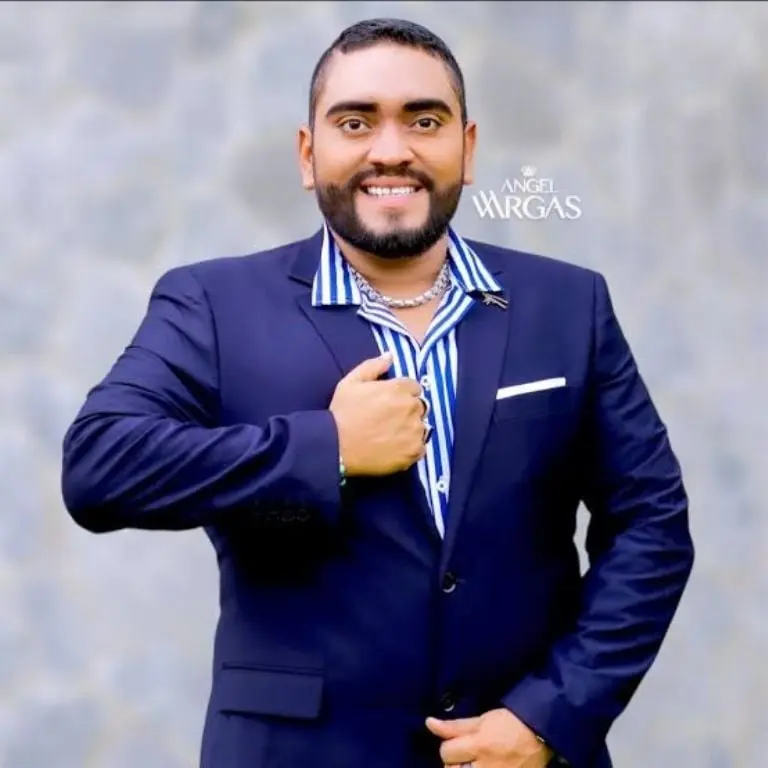 Escándalo en Acapulco: Captan al secretario privado de la Alcaldesa en saqueos tras el huracán