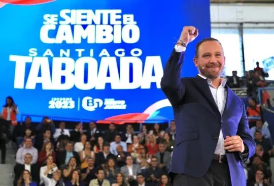 Santiago Taboada enfrentará a Clara Brugada en las elecciones de 2024. 