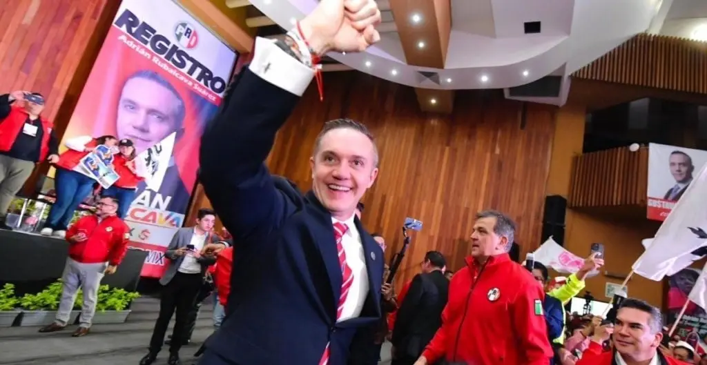 Adri&aacute;n Rubalcava renuncia al PRI tras designaci&oacute;n de Santiago Taboada como precandidato del Frente Amplio en la CDMX. 