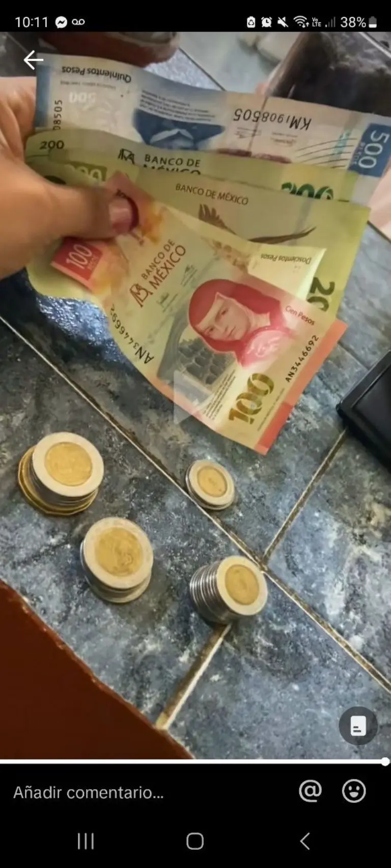 Mesera revela cuánto gana de propinas - Tomada de video