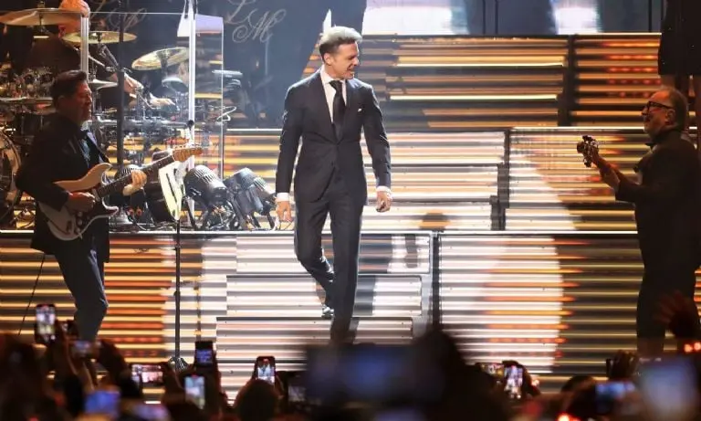 Así se vivió el primer concierto de Luis Miguel en la Arena Ciudad de México Créditos: X (Twitter)