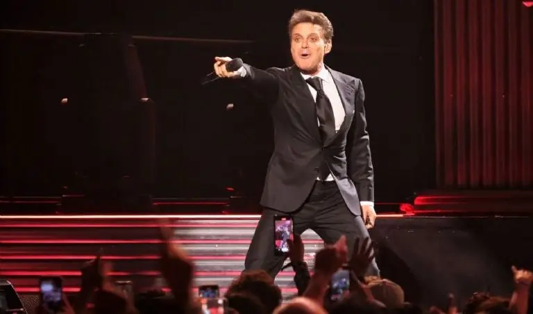 Así se vivió el primer concierto de Luis Miguel en la Arena Ciudad de México Créditos: X (Twitter)