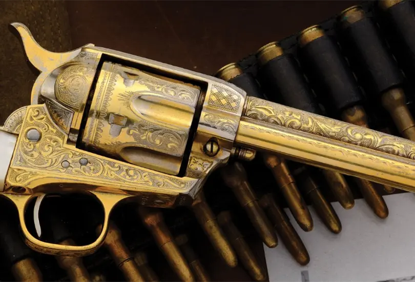 Revolver en chapa de oro perteneciente a Pancho Villa
