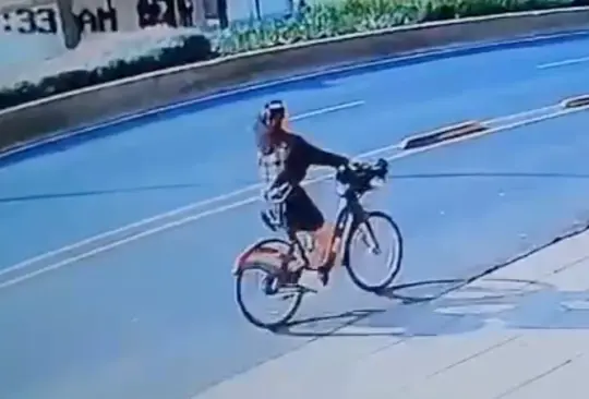 El fatídico incidente ocurrió en el cruce de Avenida Chapultepec y Enrico Martínez, en la Alcaldía Cuauhtémoc, cuando, según testigos, Tiffany transitaba con una bicicleta Ecobic. El fatídico incidente ocurrió en el cruce de Avenida Chapultepec y Enrico Martínez, en la Alcaldía Cuauhtémoc, cuando, según testigos, Tiffany transitaba con una bicicleta Ecobic.