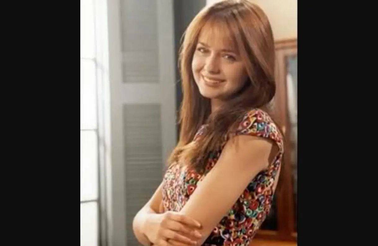 En su juventud comenz&oacute; a estudiar psicolog&iacute;a, pero lo dej&oacute; para dedicarse a la actuaci&oacute;n. 