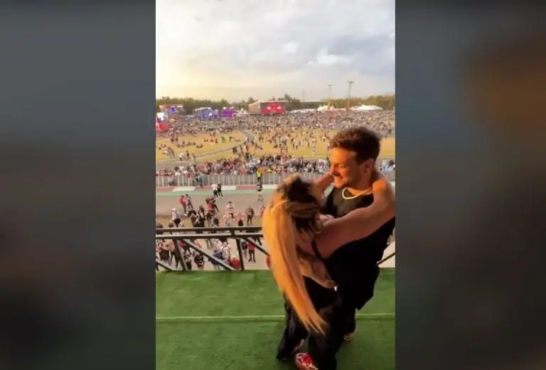 Wendy Guevara besa a Nicola (TikTok)