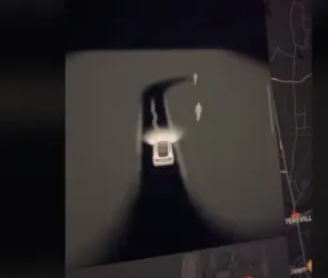 Tesla detecta "fantasmas" en pante&oacute;n: el VIDEO viral que desaf&iacute;a la realidad