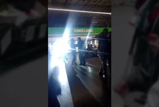 La fiesta de Fin de Año de Bodega Aurrerá. La fiesta de Fin de Año de Bodega Aurrerá.