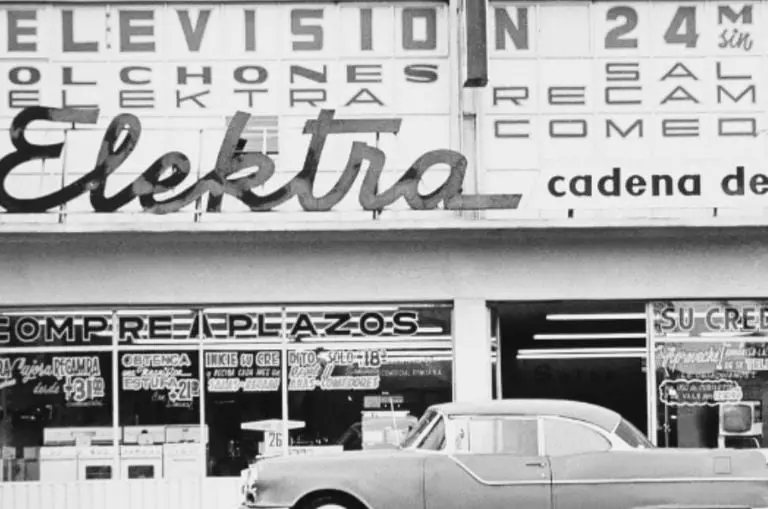 El papá de Ricardo Salinas Pliego fundó Elektra. Foto: Grupo Salinas.