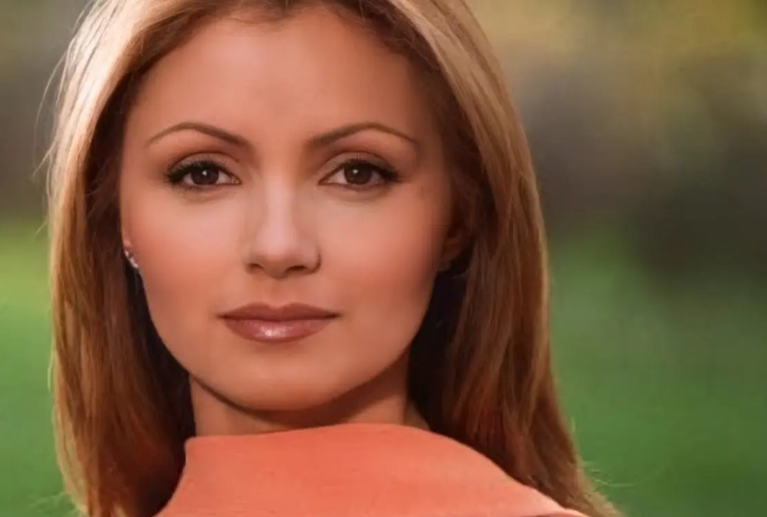 En 1993 comenz&oacute; un romance con el productor Jos&eacute; Alberto Castro, padre de sus tres hijas.