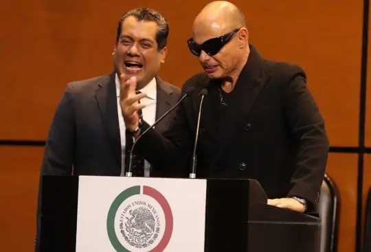 Claudio Yarto de Grupo Caló apoya la existencia de ovnis. Claudio Yarto de Grupo Caló apoya la existencia de ovnis.