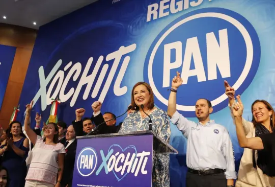 Entre gritos de ¡presidenta!, decenas de militantes y simpatizantes panistas dieron la bienvenida a la senadora Xóchitl Gálvez. Entre gritos de ¡presidenta!, decenas de militantes y simpatizantes panistas dieron la bienvenida a la senadora Xóchitl Gálvez.