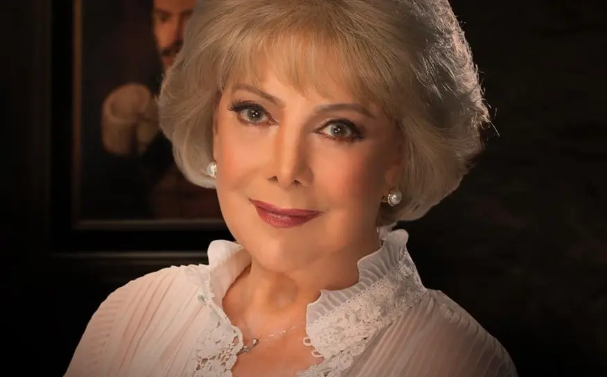 Jacqueline Andere interpreta a Nuria