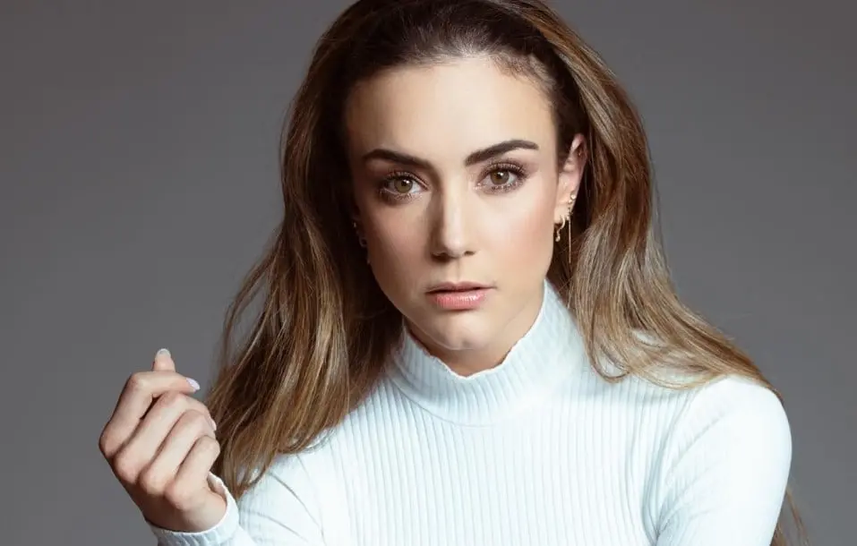 Ana Belena interpreta a Nora