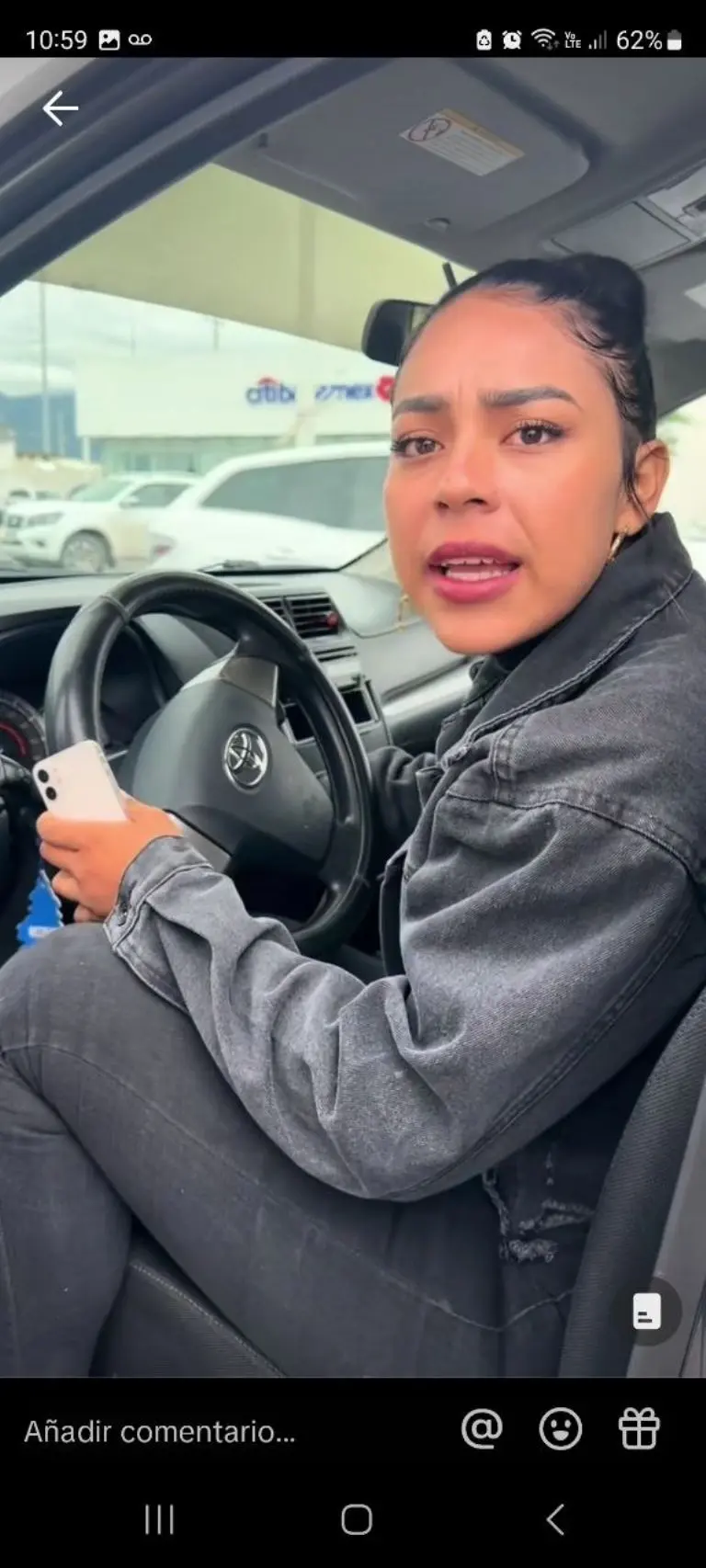 Lady Pays sorprende TikTok con camioneta nueva - Tomada de video